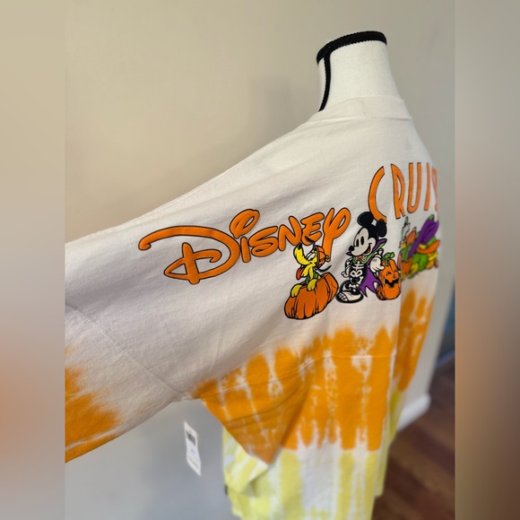 Walt Disney Cruise Line Halloween Candy Corn Spirit Jersey Size Medium - Picture 4 of 5